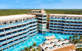 El Dorado Seaside Suites in Riviera Maya